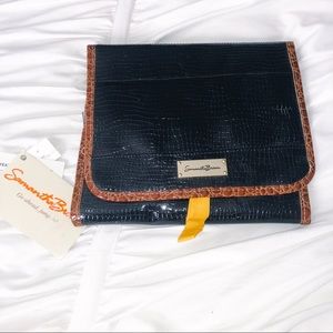 Samantha Brown travel hanging organizer